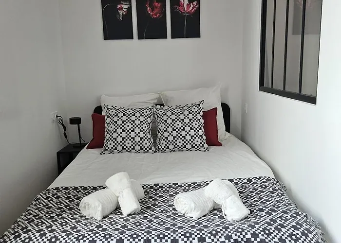 V And Vendetta - Wifi Fibre,linge,centre * Beaupréau-en-Mauges